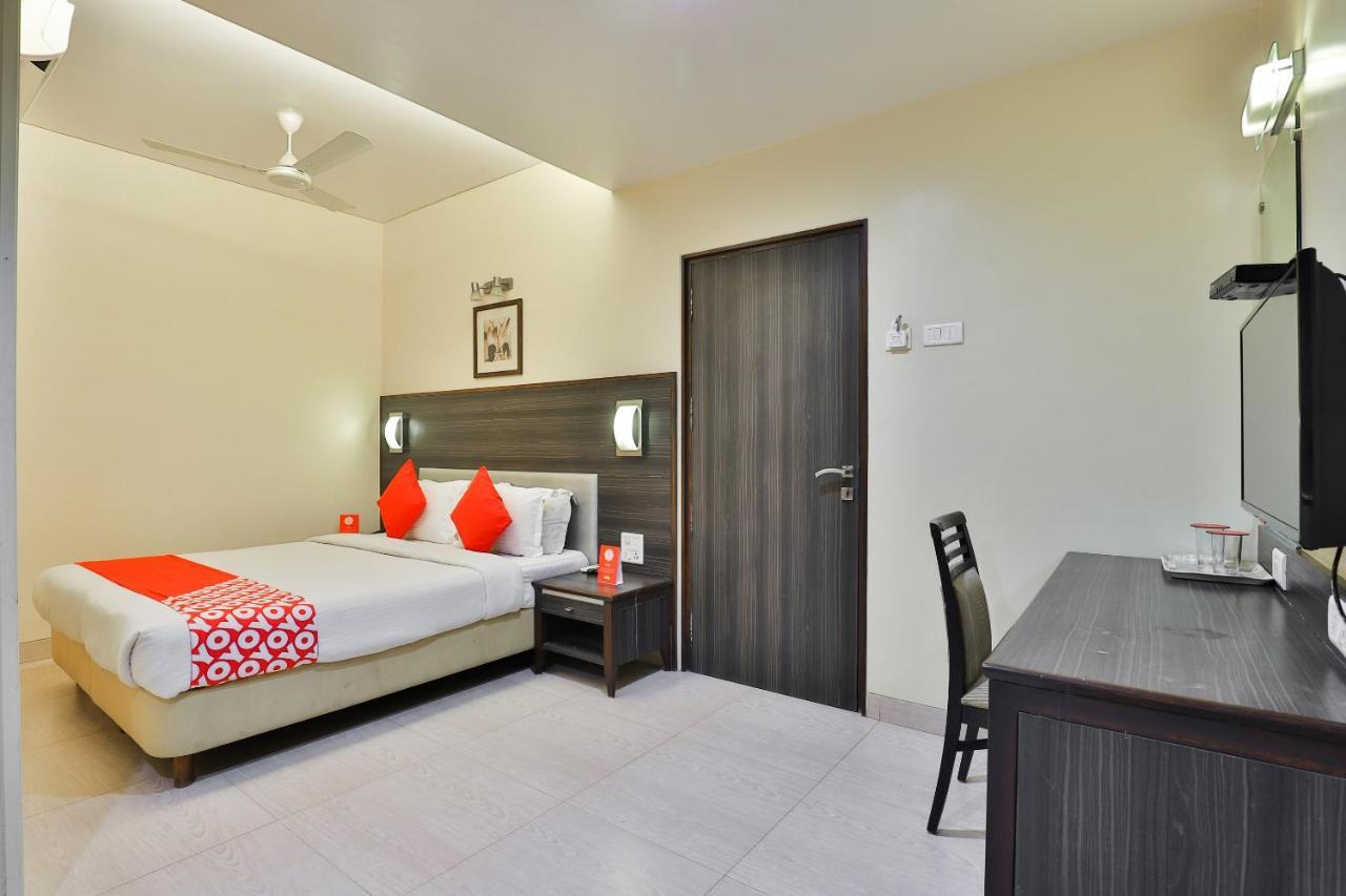 Oyo 17332 Hotel Nana'S Daman Exterior photo