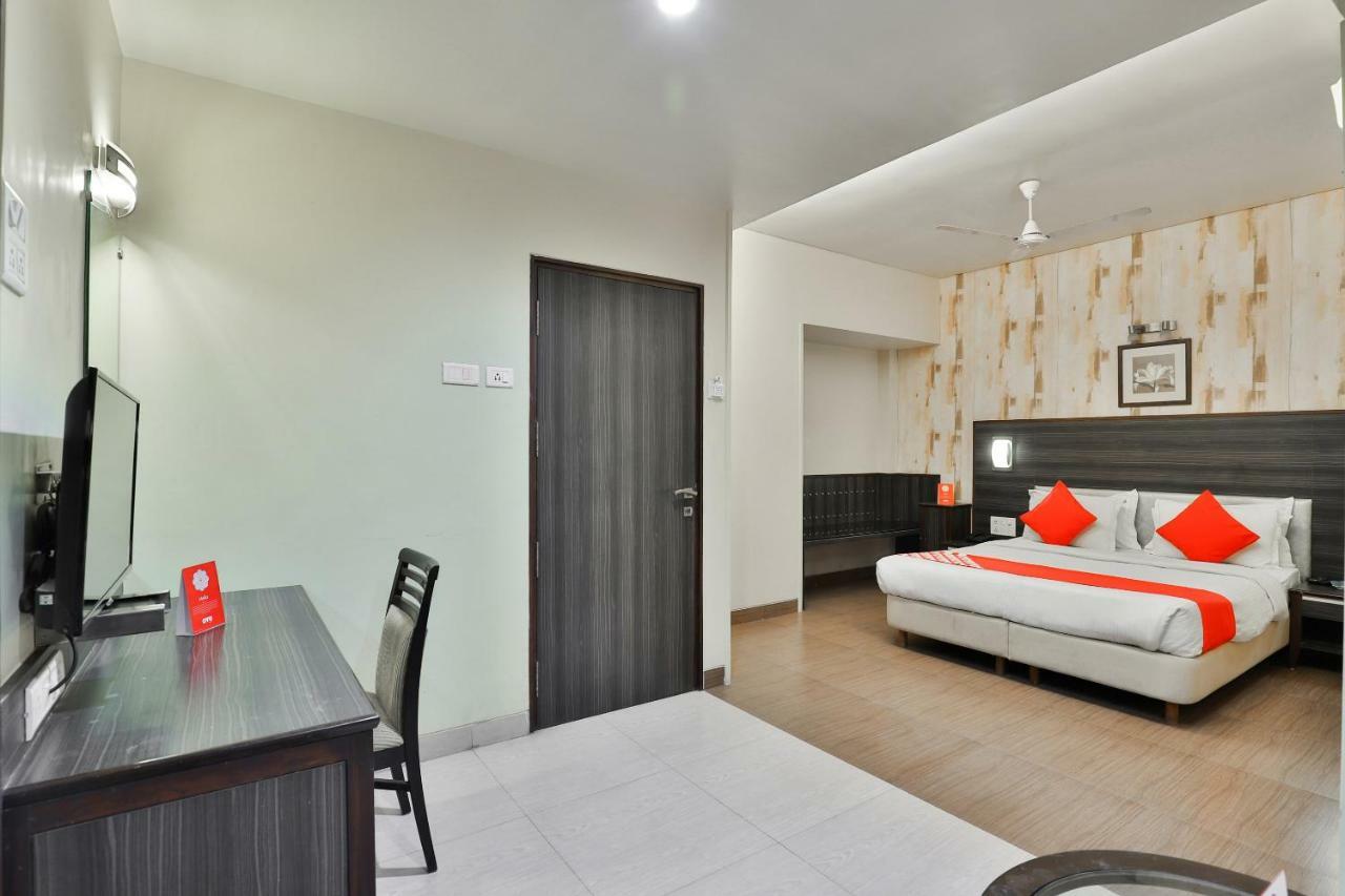 Oyo 17332 Hotel Nana'S Daman Exterior photo