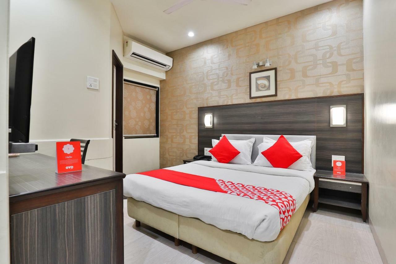 Oyo 17332 Hotel Nana'S Daman Exterior photo