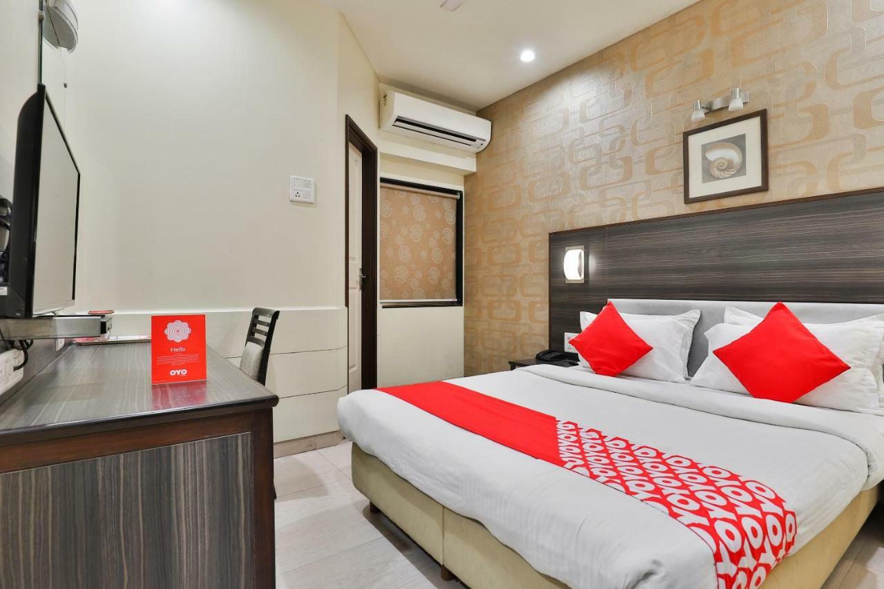 Oyo 17332 Hotel Nana'S Daman Exterior photo